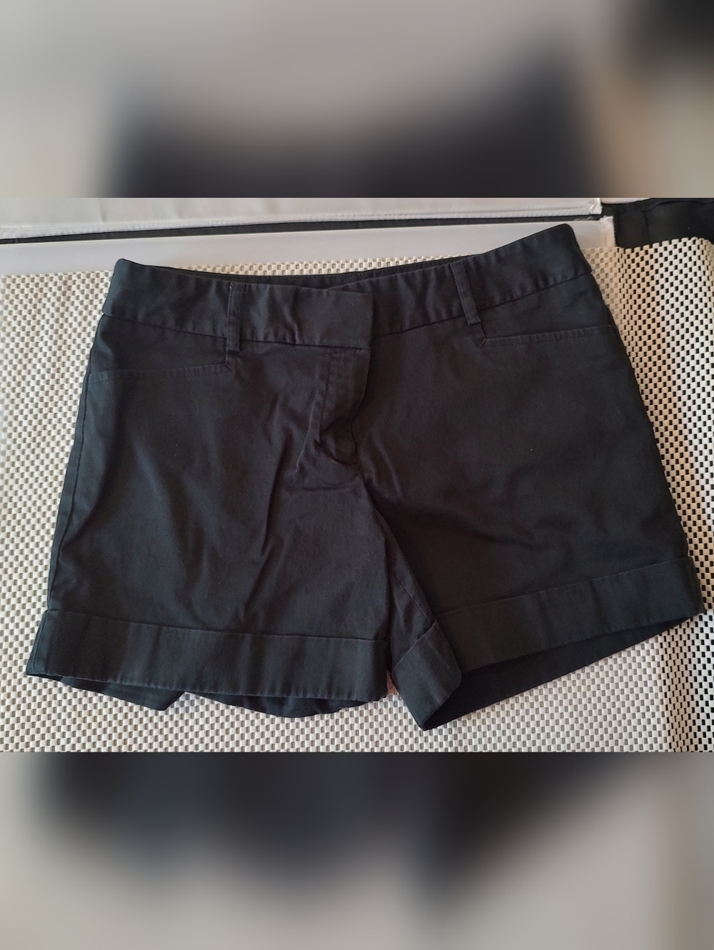 Express Women's Size 4 Cuffed Shorts Gently Used Black